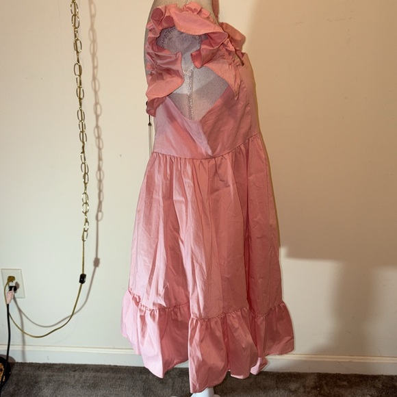 Club L London pink ruffle sleeve babydoll maternity mini dress - Picture 6 of 9